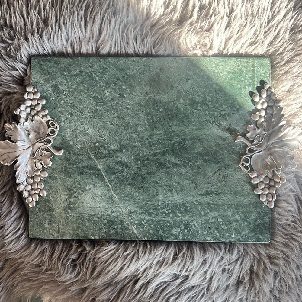 VINTAGE SEAGULL GREEN MARBLE CHEESE BOARD W/ PEWTER GRAPE HANDLES